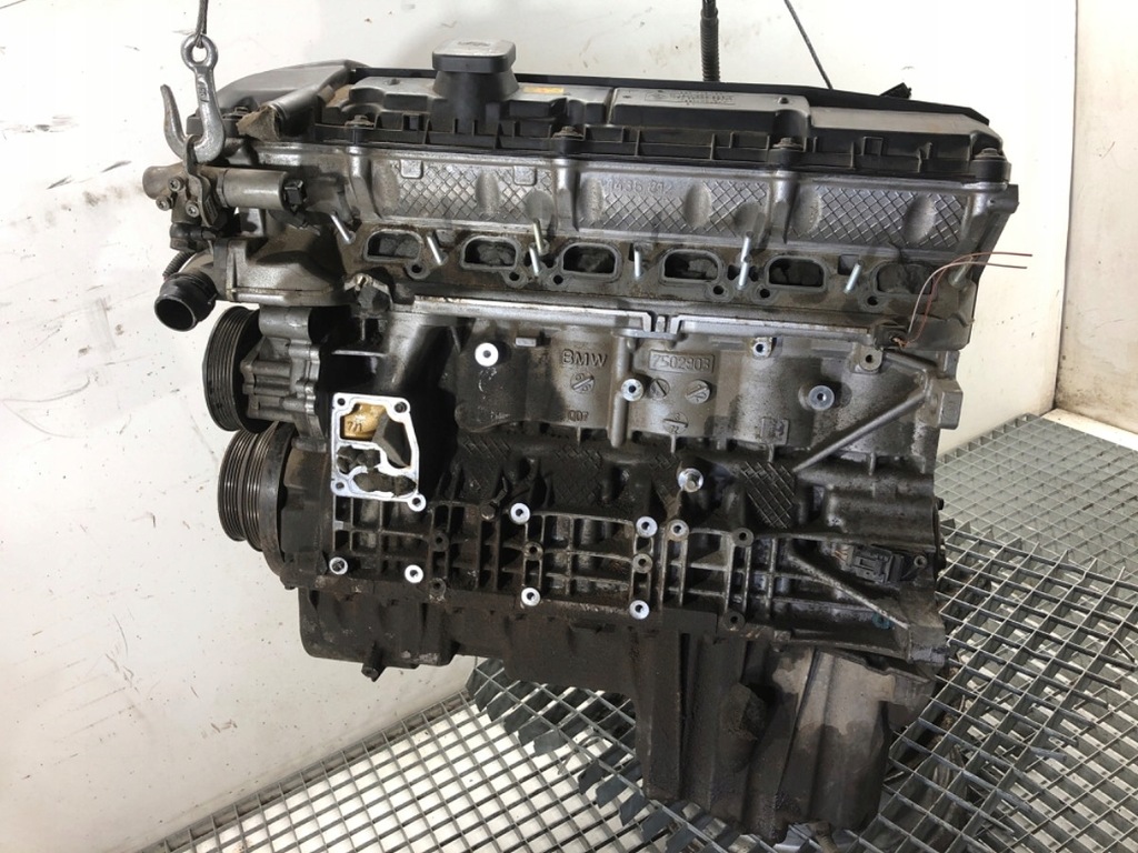 Moteur M52 B20 (206S4) — vue 1