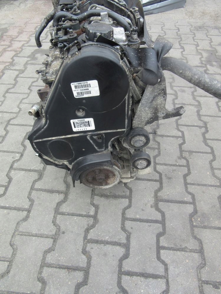 Moteur D 5244 T — vue 4