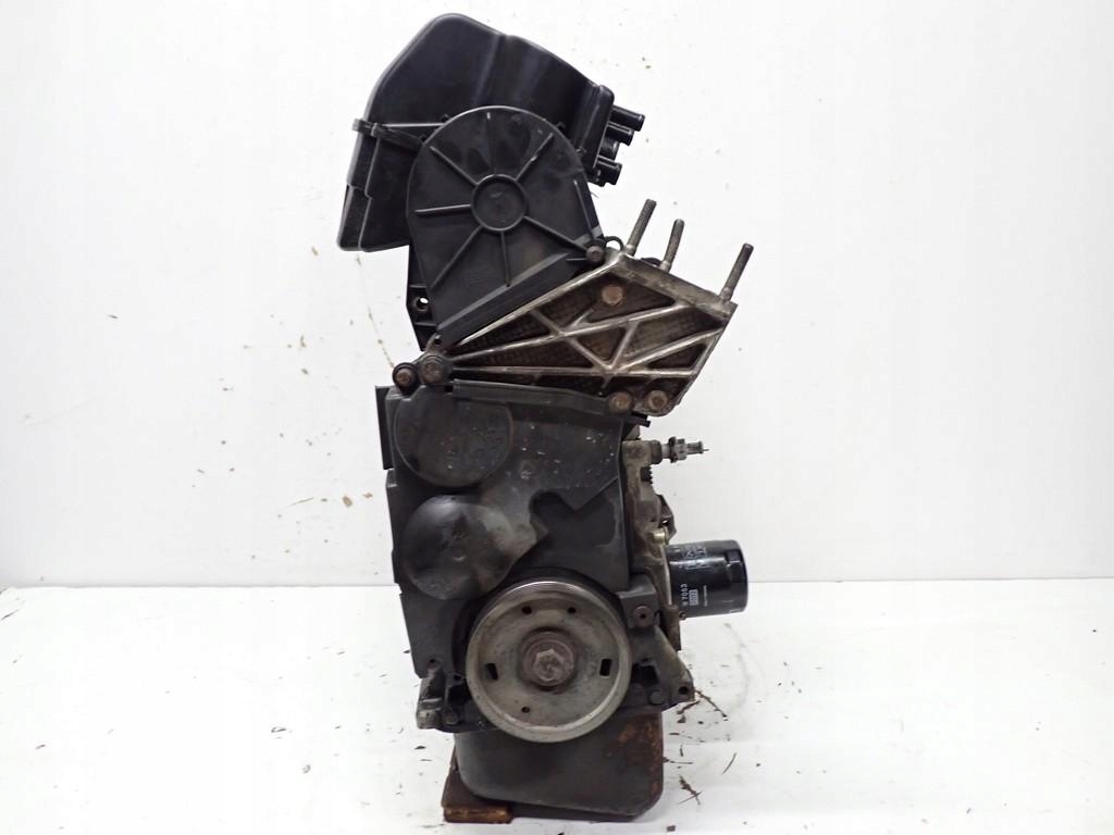 Moteur L6A (XU7JP) — vue 3