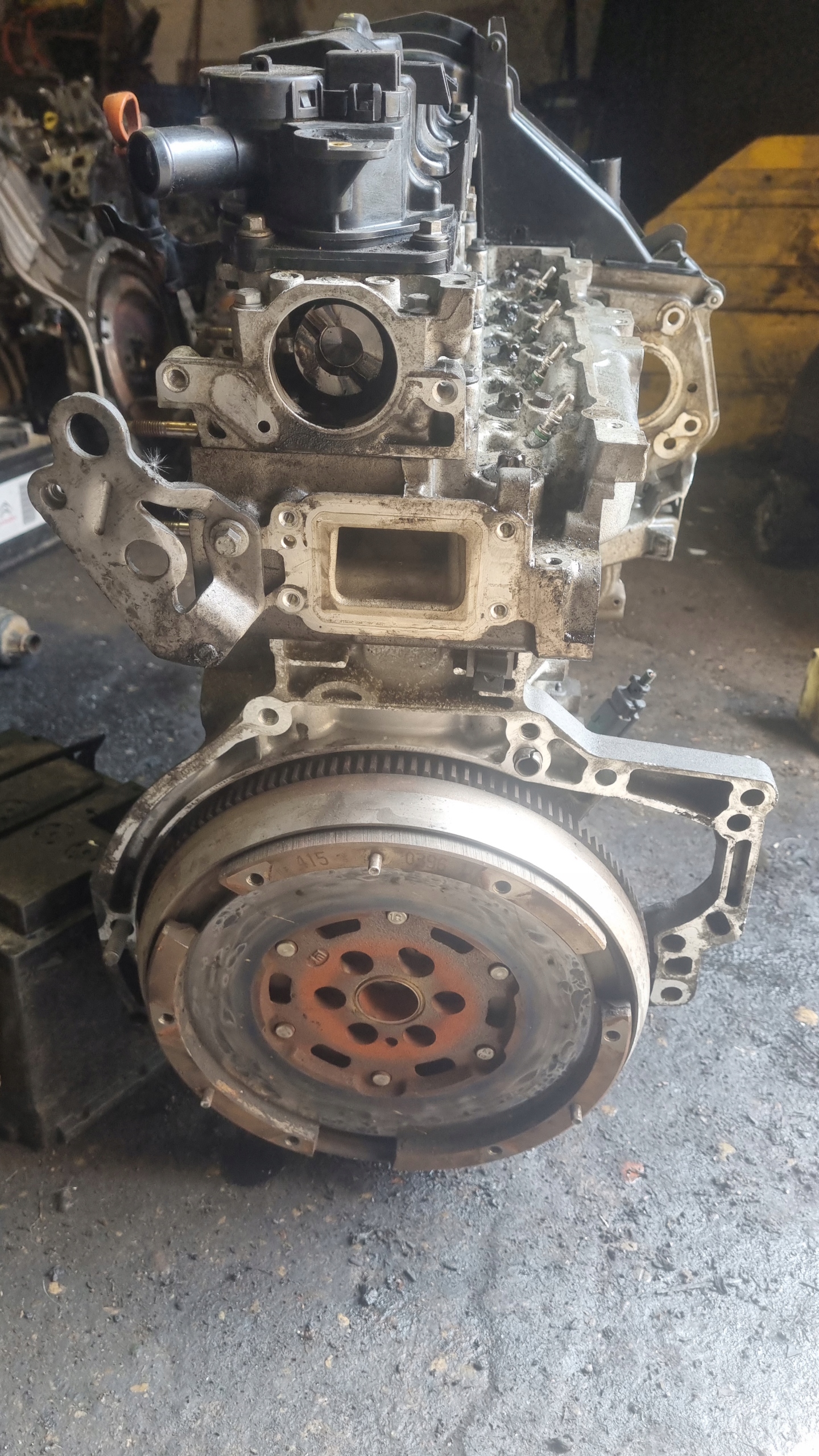 Moteur 9HC (DV6C) — vue 3