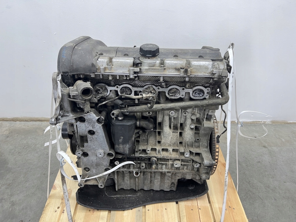 Moteur B 5204 T5 — vue 1