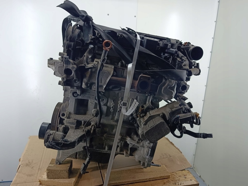 Moteur 9HC (DV6C) — vue 1