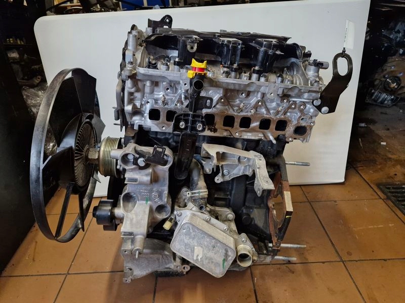 Moteur M9T 898 — vue 1