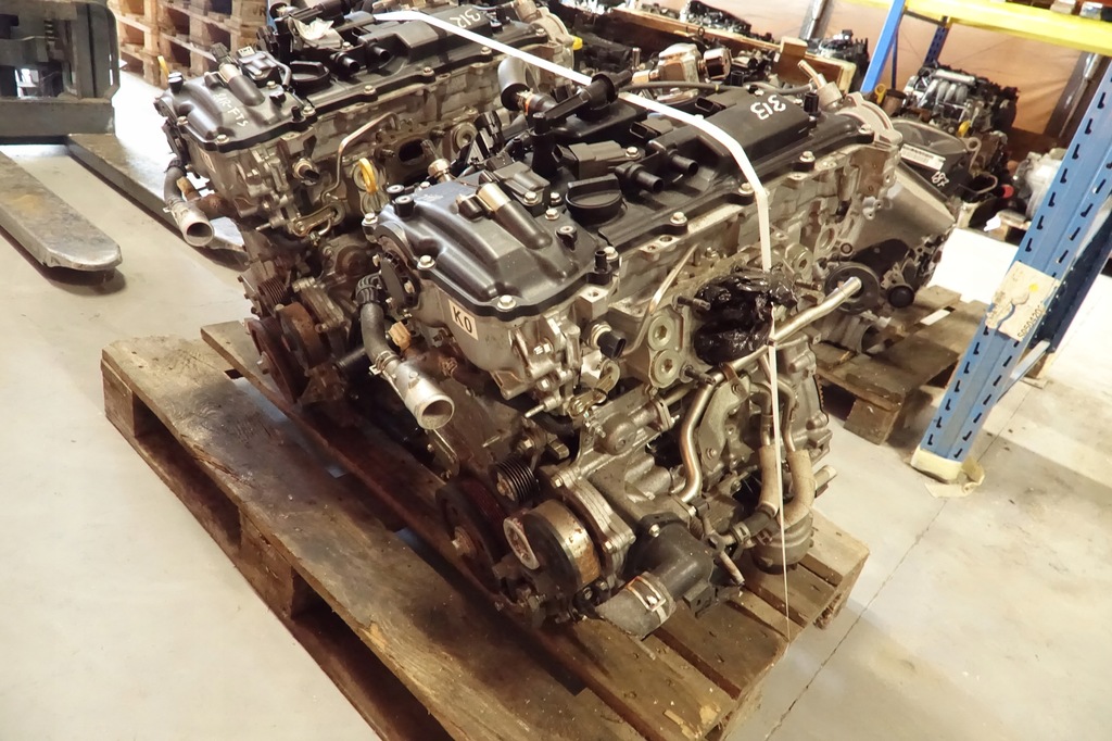 Moteur 8AR-FTS — vue 2