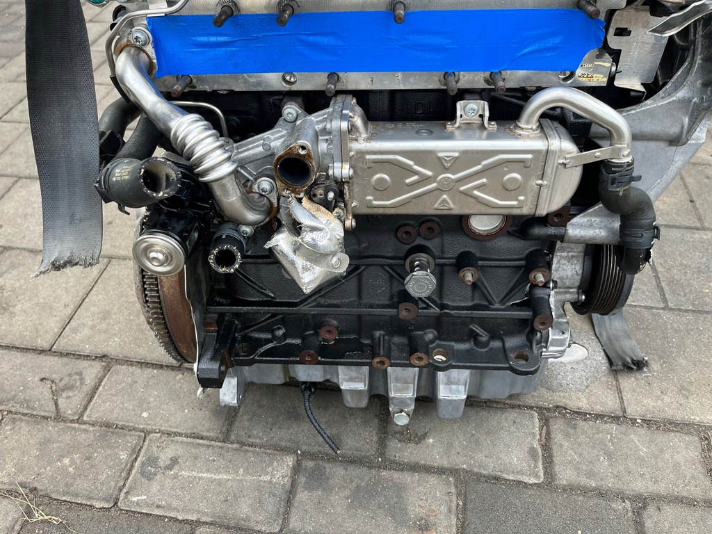 Moteur CAYB — vue 8
