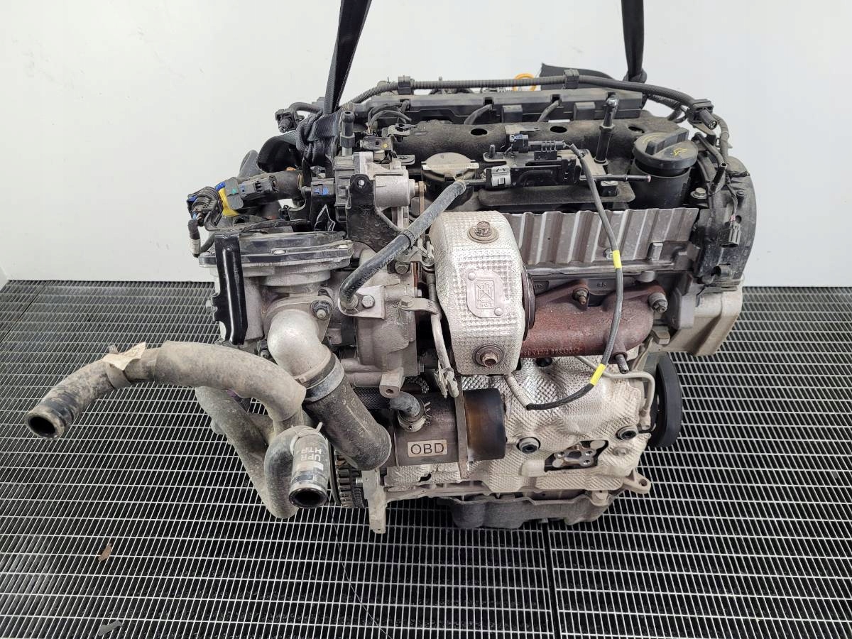 Moteur D4HE — vue 1
