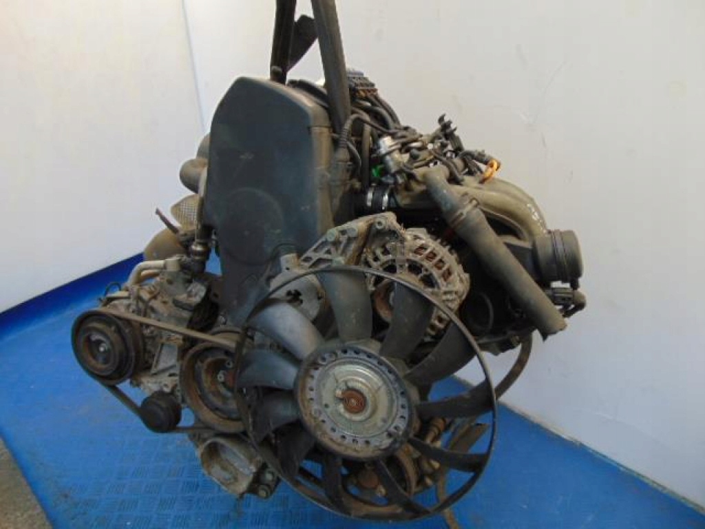 Moteur AZM — vue 5