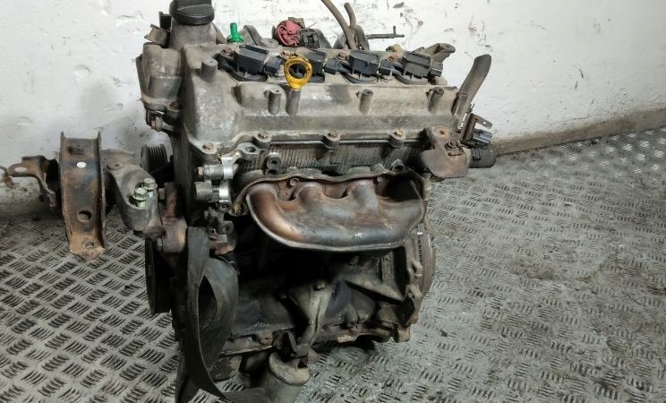 Moteur 2SZ-FE — vue 1