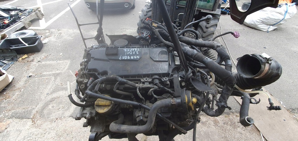 Moteur M9R 786 — vue 1