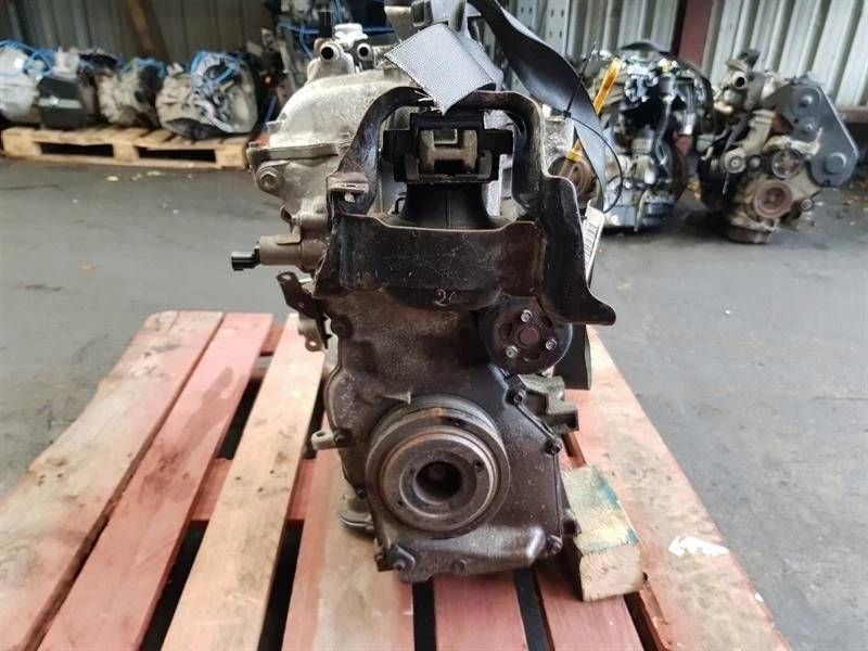 Moteur HR12DE — vue 5
