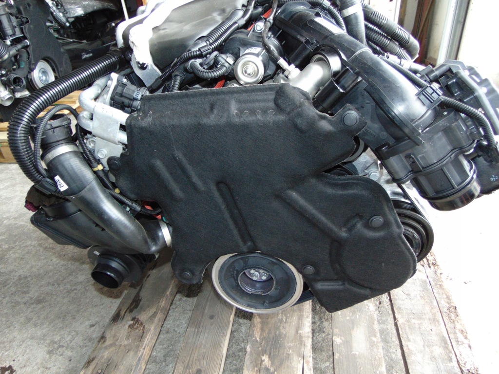 Moteur B57 D30 A — vue 3