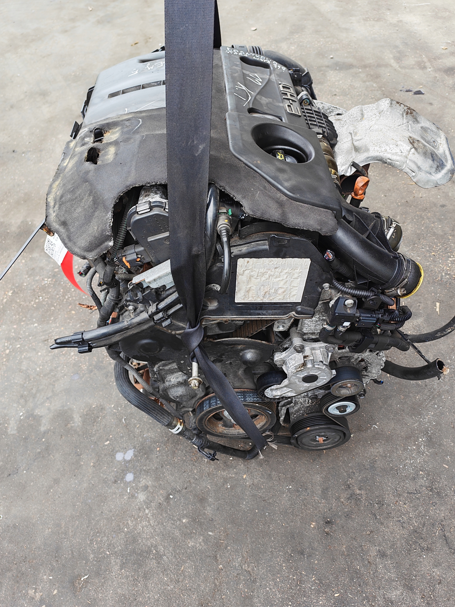 Moteur 9HC (DV6C) — vue 3