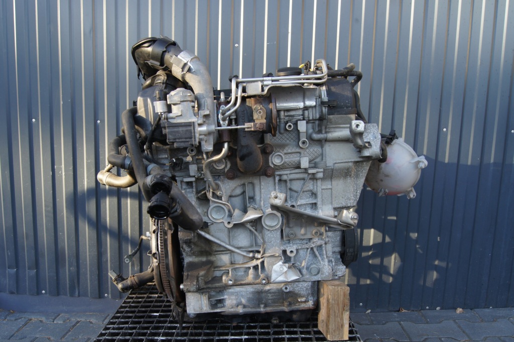Moteur CZCA — vue 1