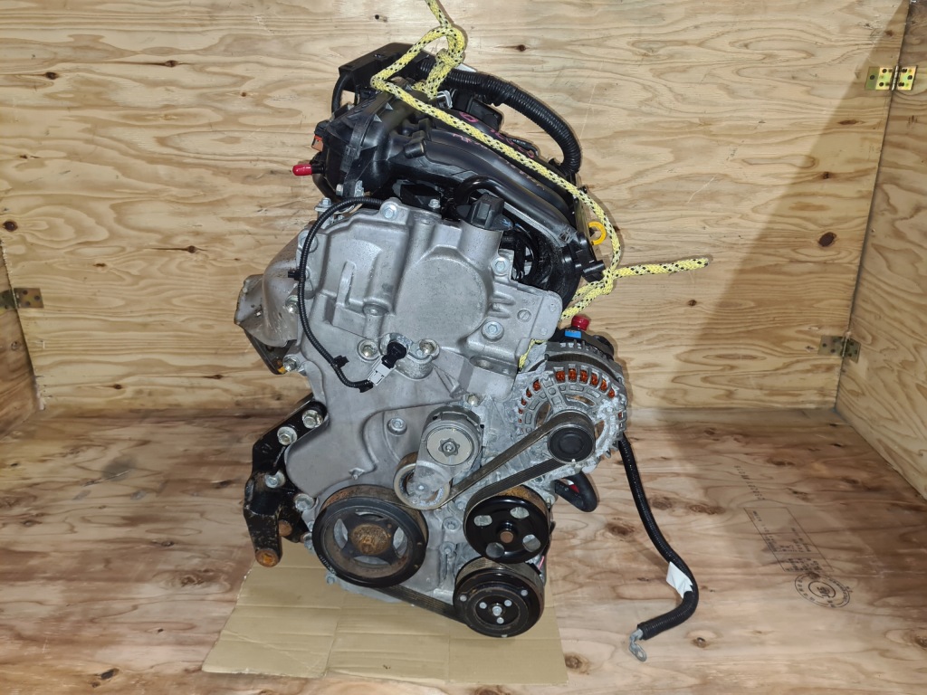 Moteur MR20DE — vue 1