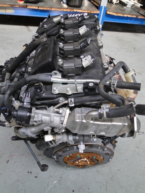 Moteur 2ZR-FXE — vue 6