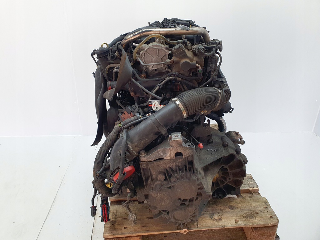 Moteur D 4204 T — vue 4