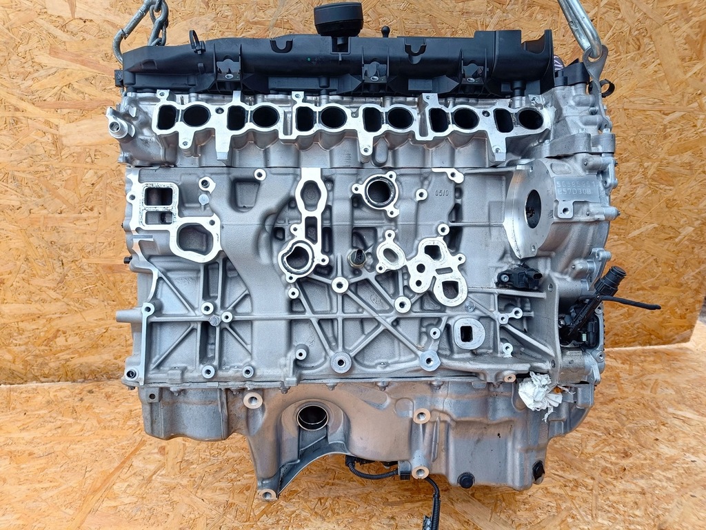 Moteur B57 D30 B — vue 1