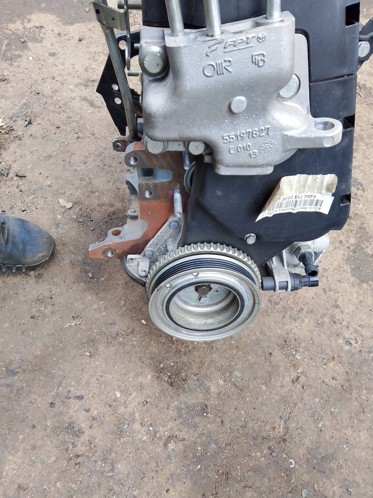 Moteur 169 A4.000 — vue 5