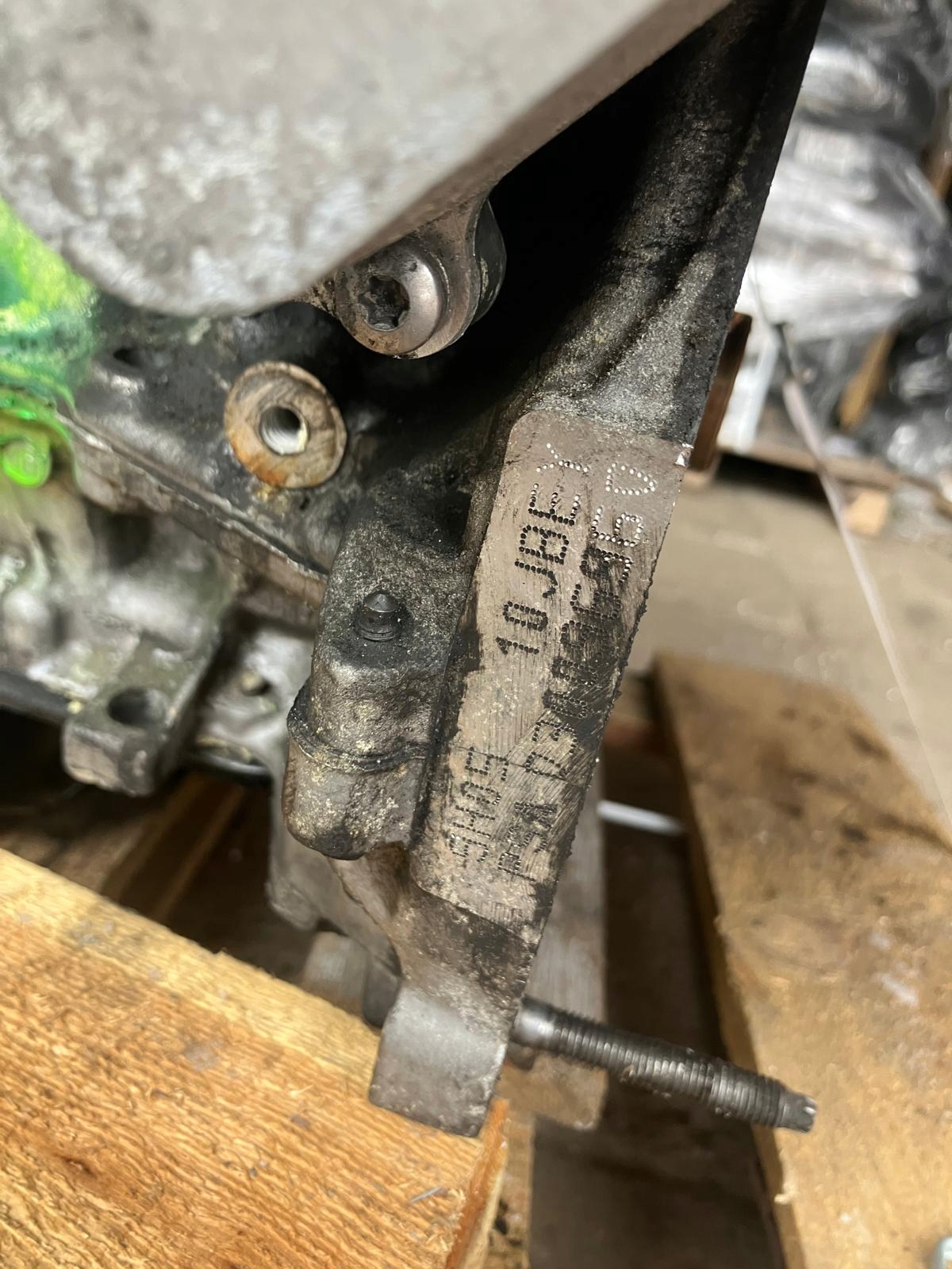 Moteur 9HC (DV6C) — vue 2