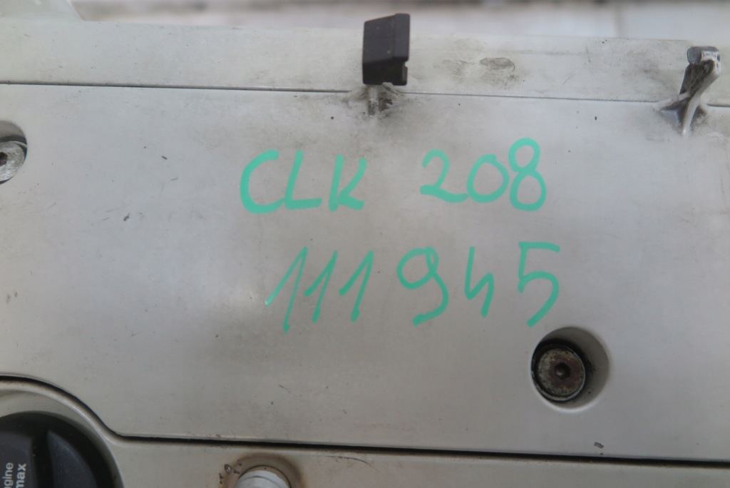 Moteur M 111.945 — vue 2