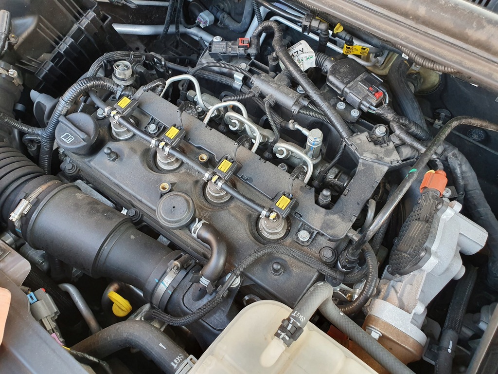 Moteur A 17 DTS — vue 3