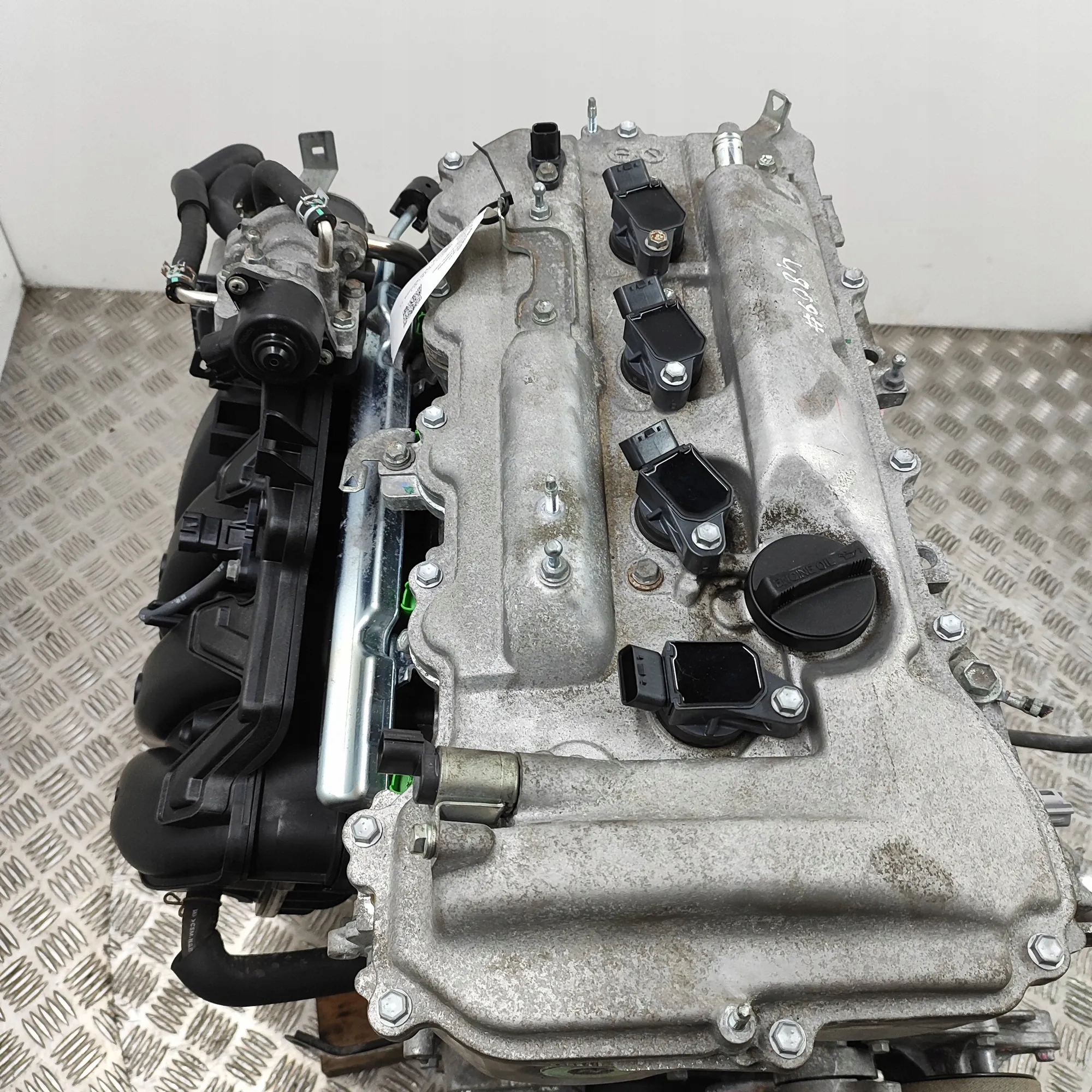 Moteur 2AR-FXE — vue 3