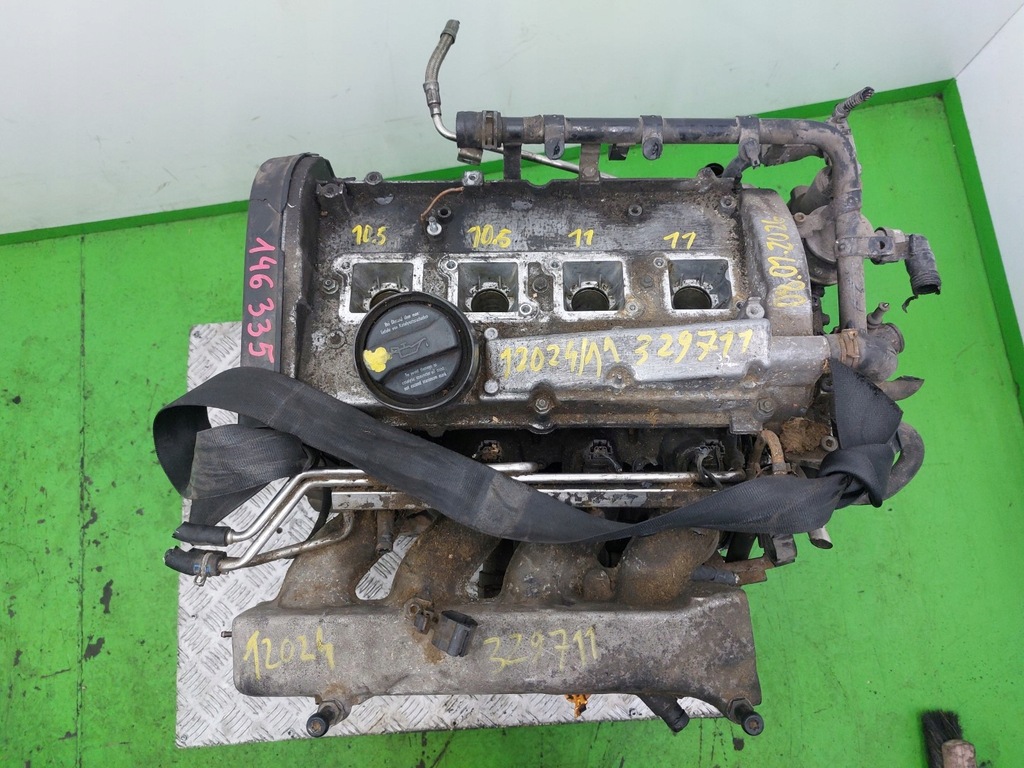 Moteur AWC — vue 3