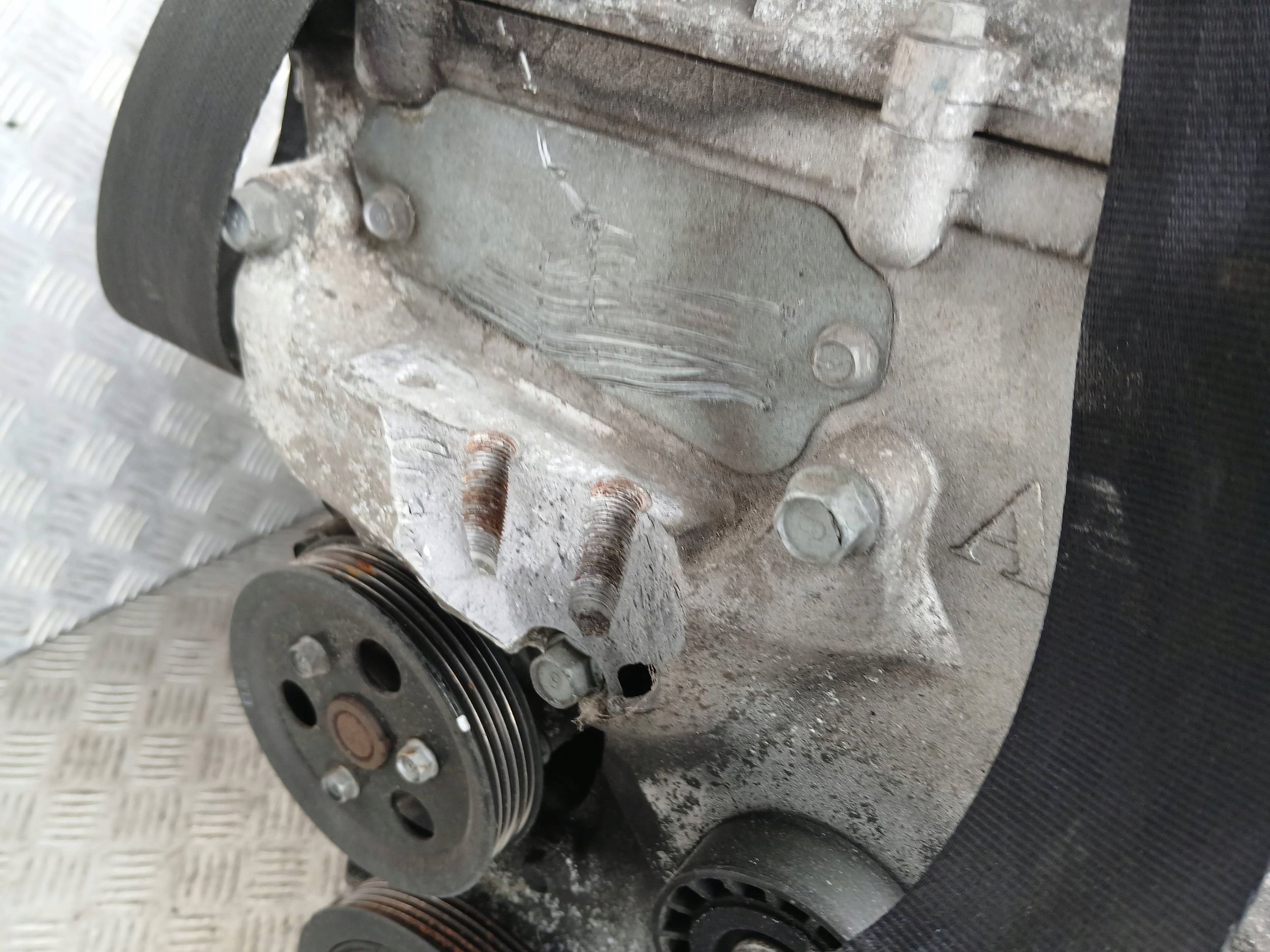 Moteur D4FC — vue 5