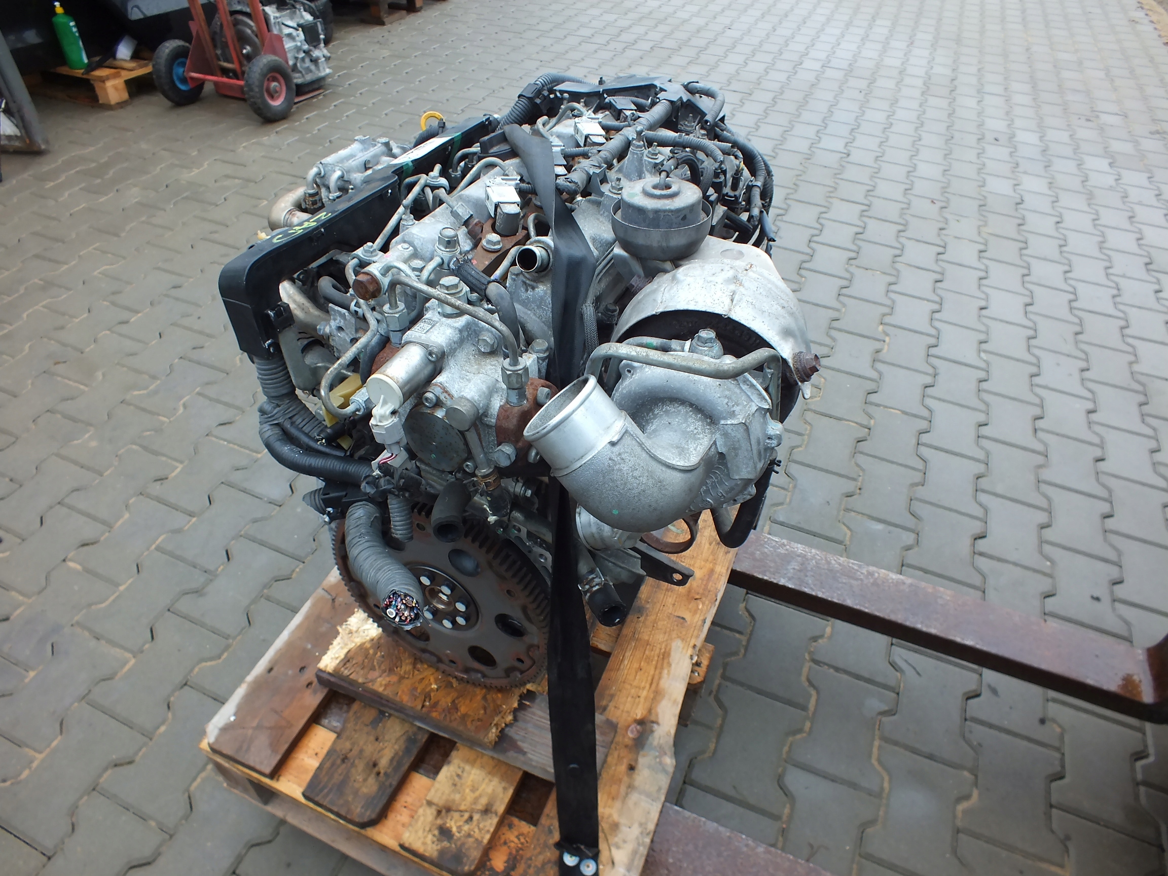 Moteur 2AD-FHV — vue 1