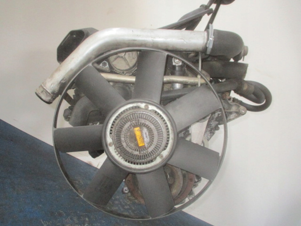 Moteur M51 D25 (256T1) — vue 2