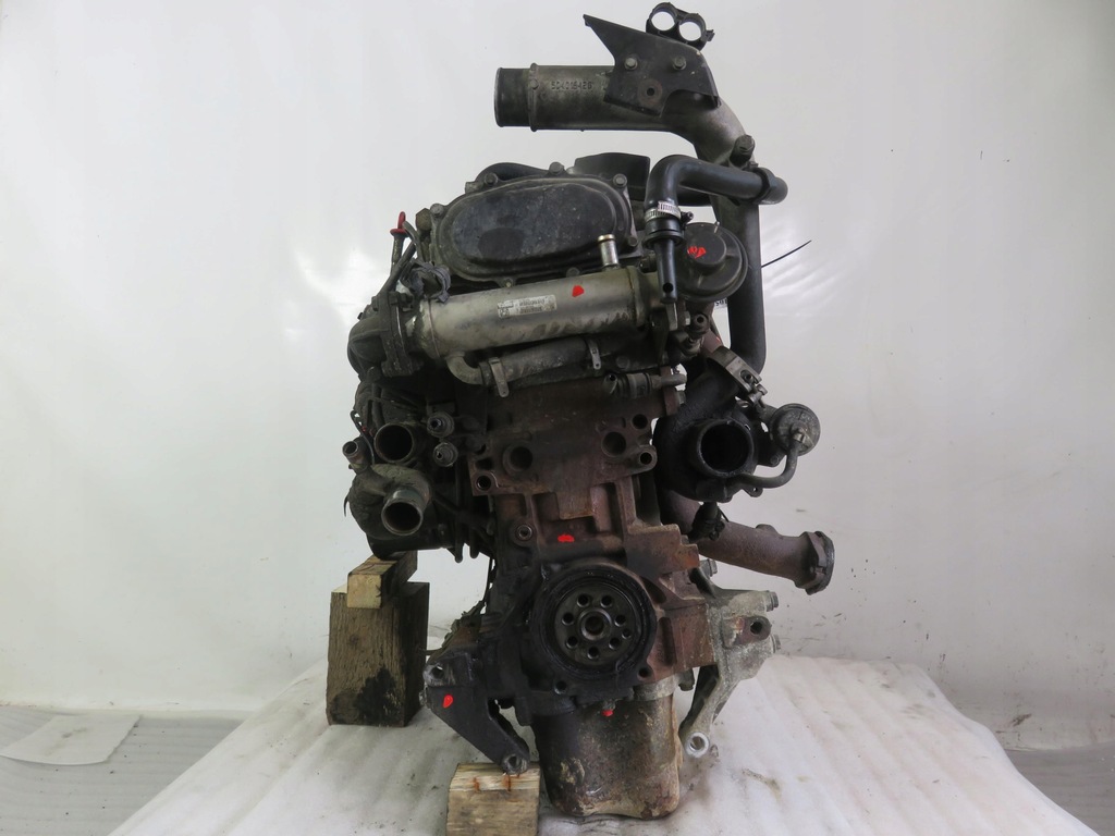 Moteur F1AE0481C — vue 2