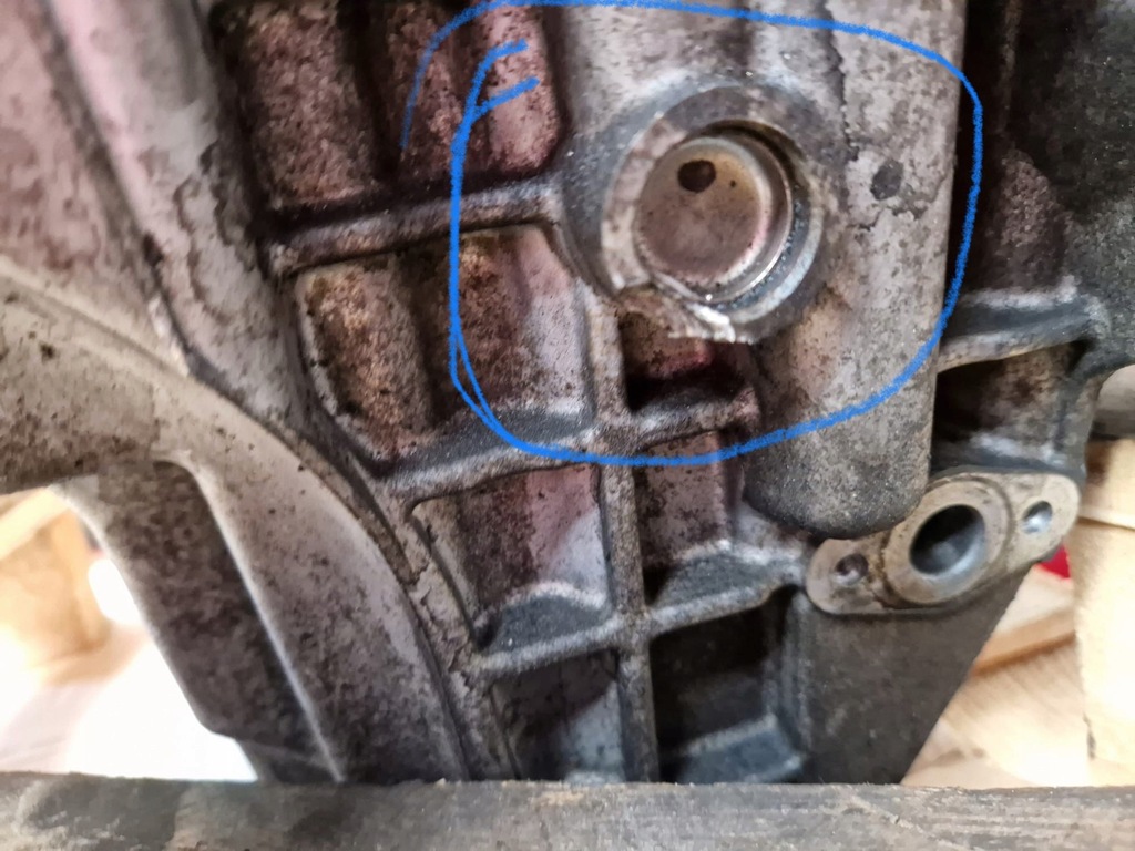 Moteur 306DT — vue 5
