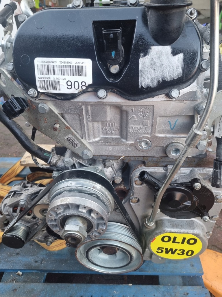 Moteur F1CE0441A — vue 3