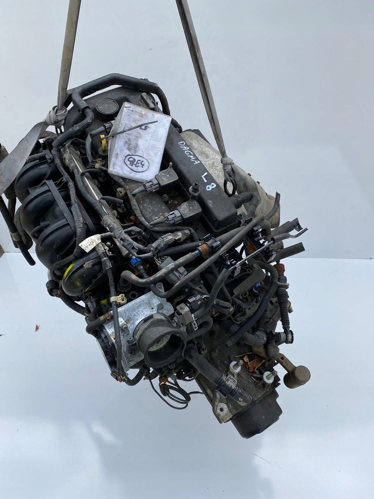 Moteur L8-VE — vue 1