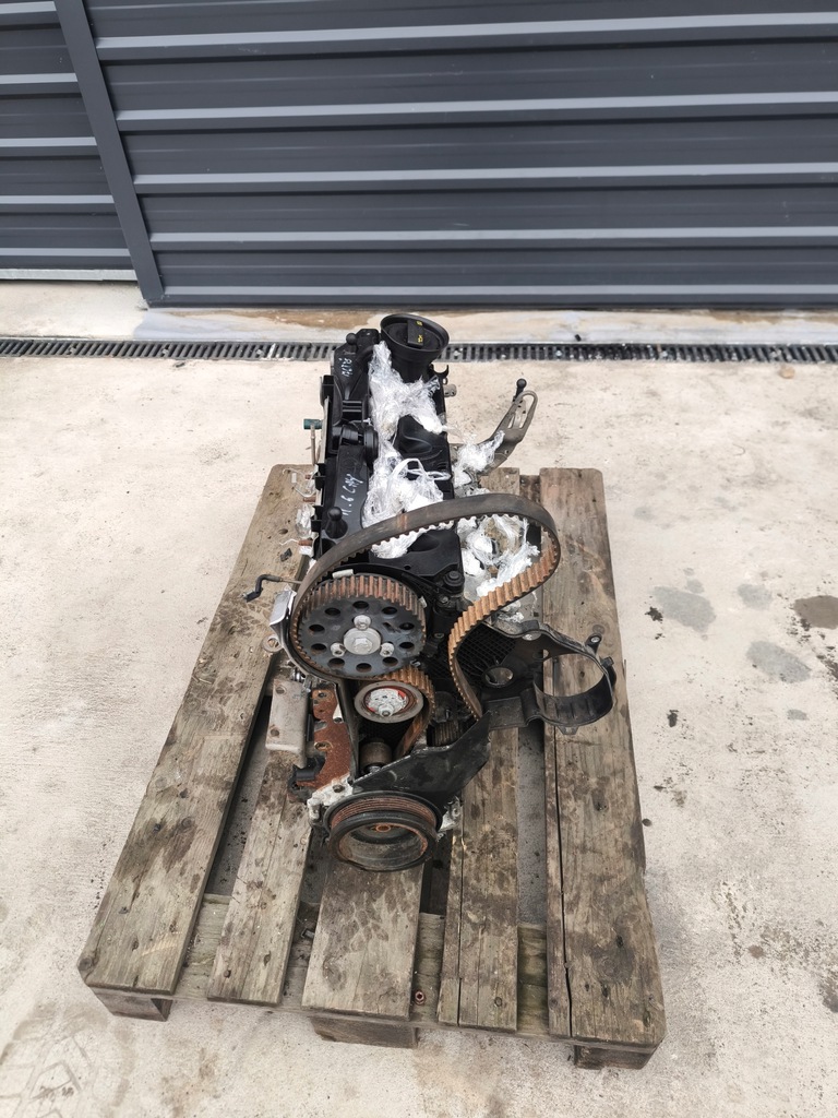 Moteur CAYB — vue 2