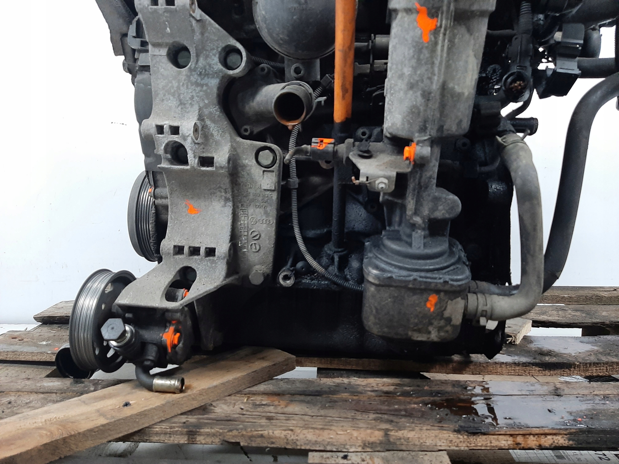 Moteur AUY — vue 4