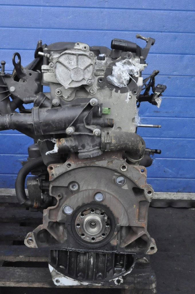 Moteur D 4204 T — vue 2