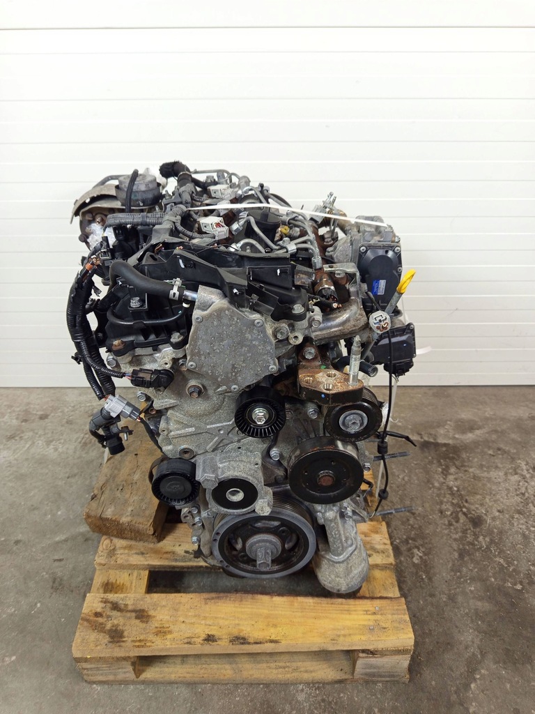 Moteur 2AD-FTV — vue 3