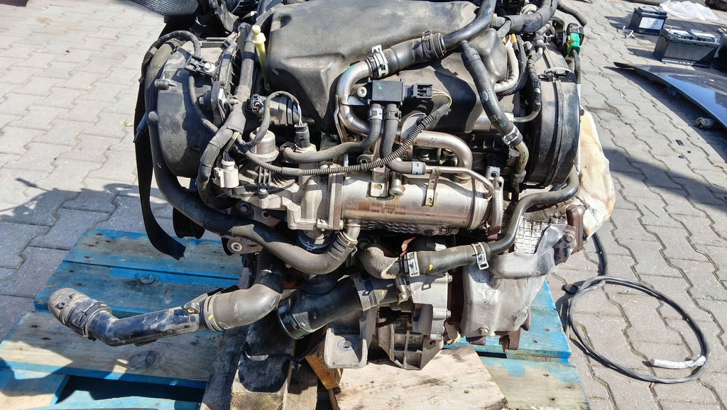 Moteur 306DT(AJTDV6) — vue 2
