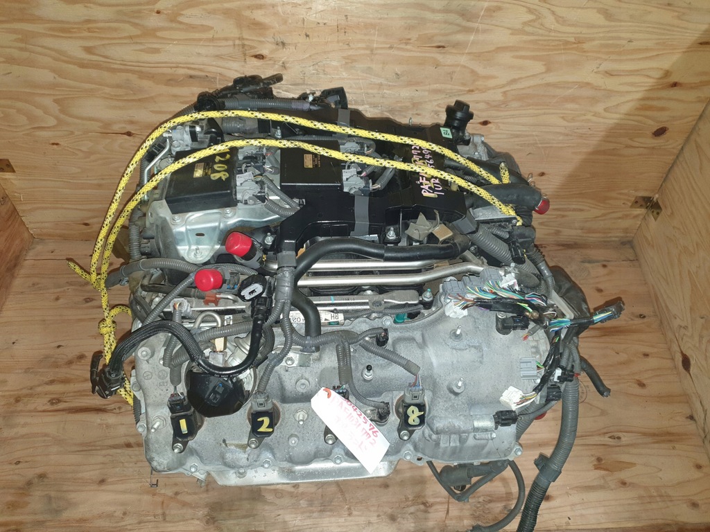 Moteur 1UR-FSE — vue 1