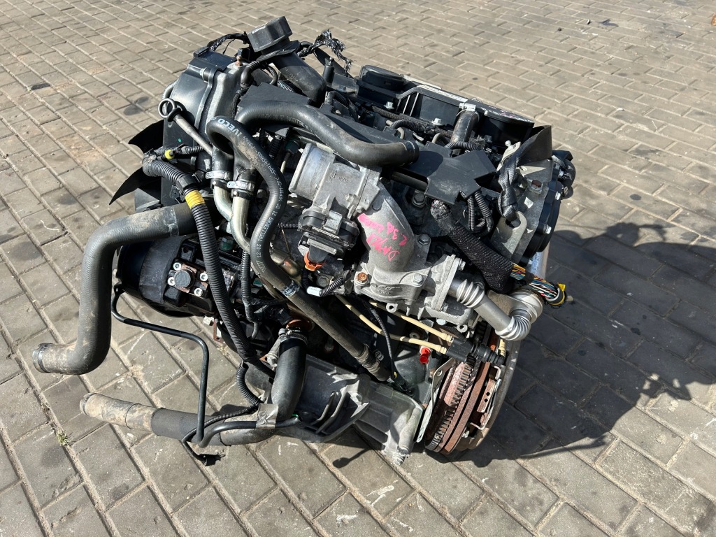 Moteur F1AE0481G — vue 2