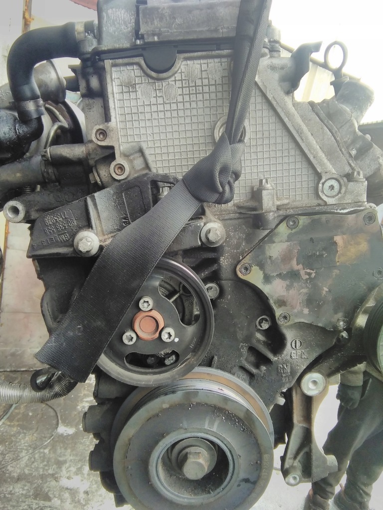 Moteur Y 22 DTR — vue 4