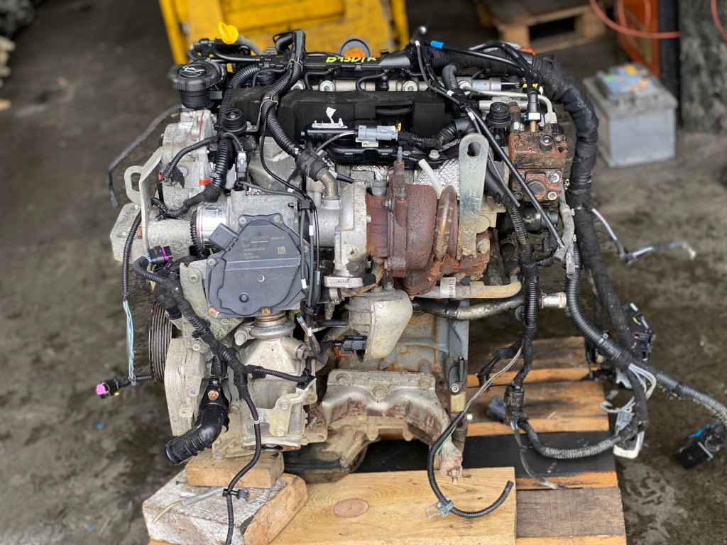 Moteur B 13 DTR — vue 1