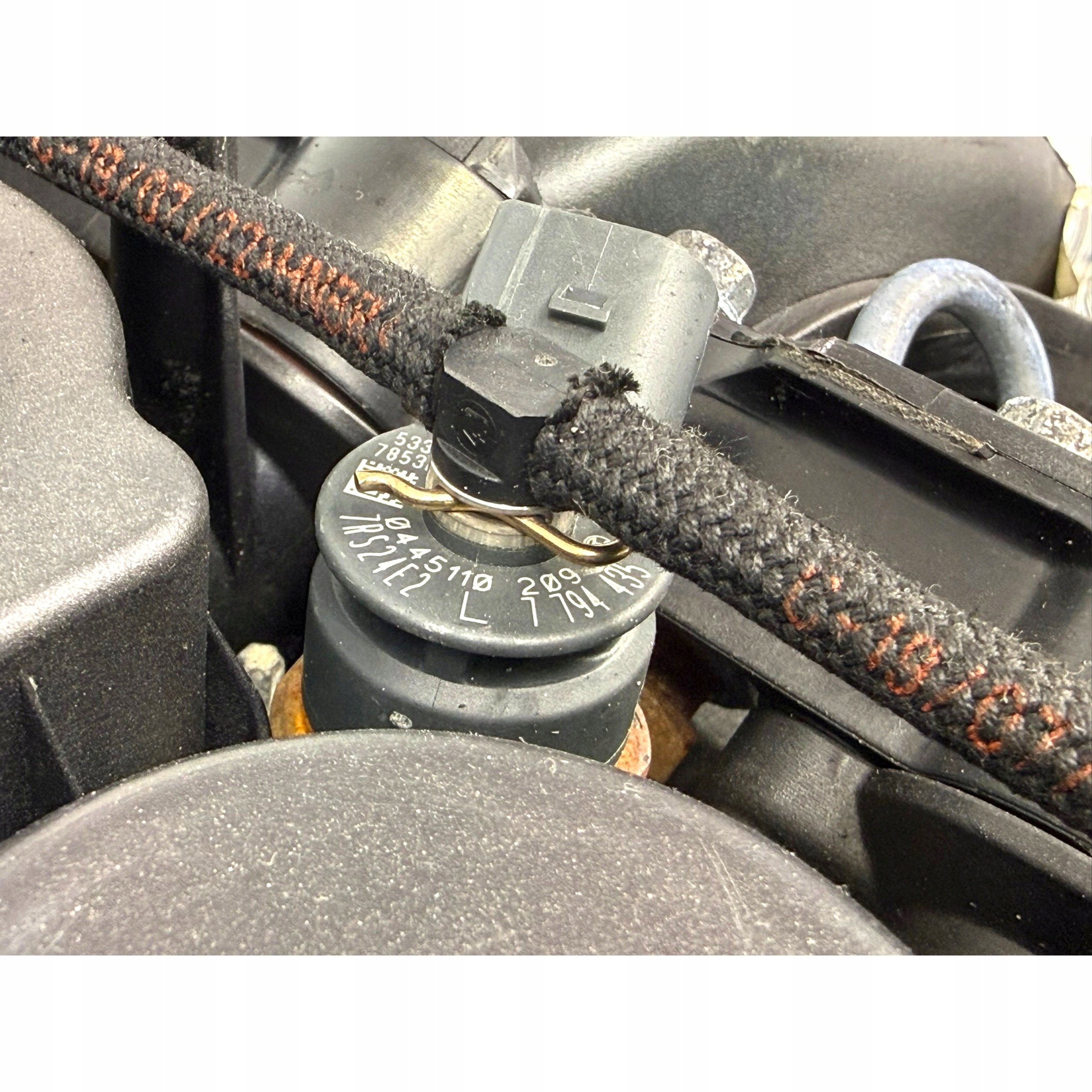 Moteur M47 D20 (204D4) — vue 10