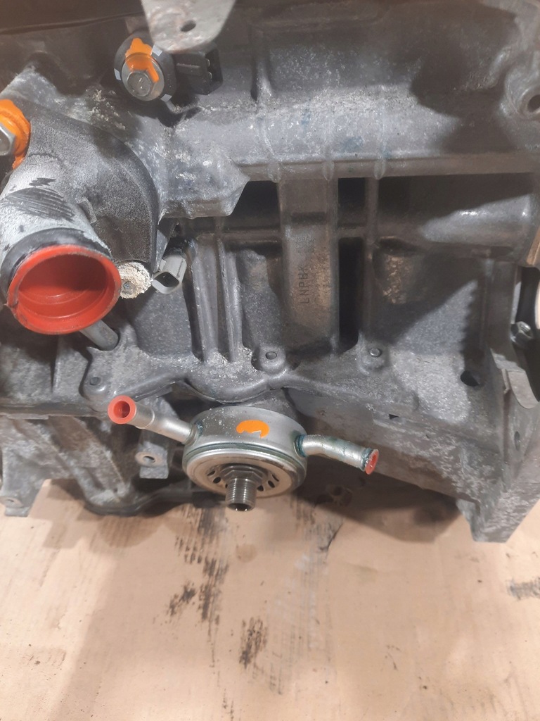 Moteur HR16DE — vue 7