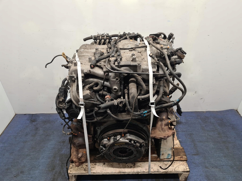 Moteur G6CU — vue 1