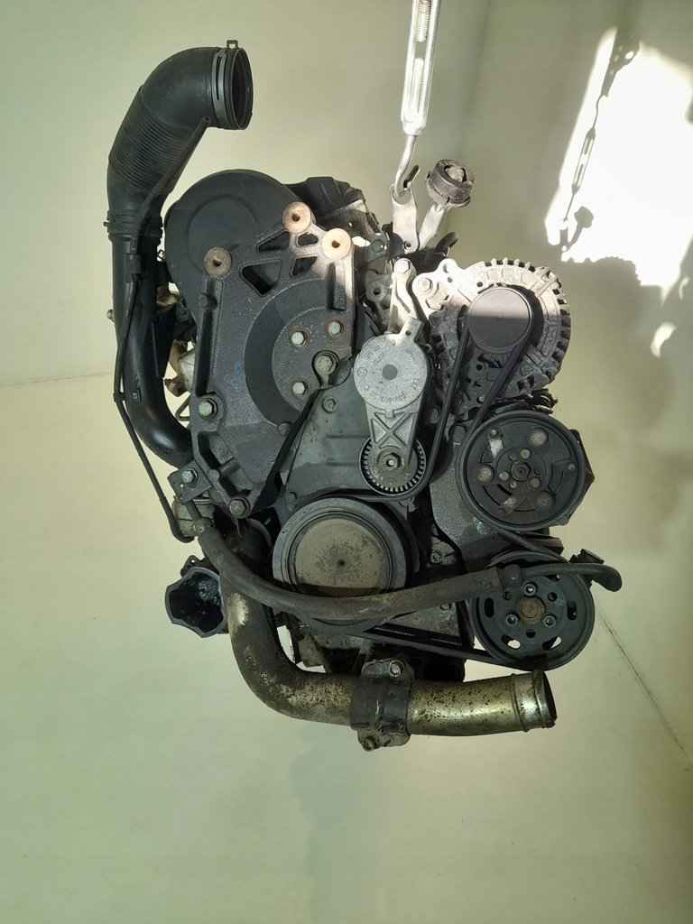 Moteur AUY — vue 4